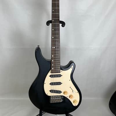 Washburn Maverick Series BT3 mid-90's - black image 3