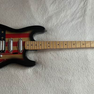 Fender Squire American flag Stratocaster 2023 - American flag image 1