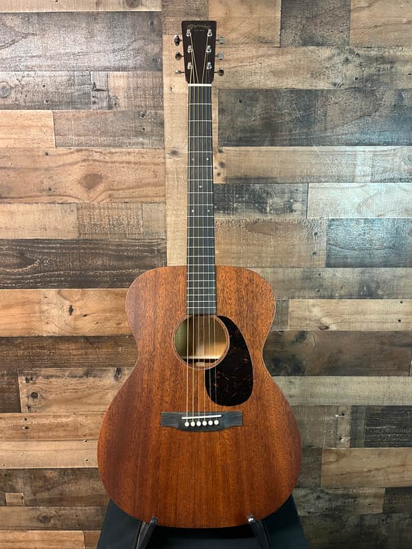 Martin 000-17 Standard Series Acoustic Guitar, Dark Mahogany, Hard Case, Free Ship, 977 image 1
