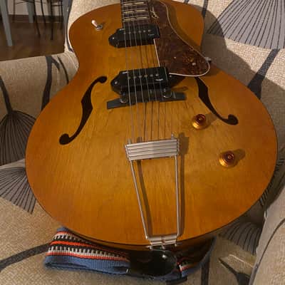 Godin 5th Ave Jumbo P90 2010s - Harvest Gold image 1