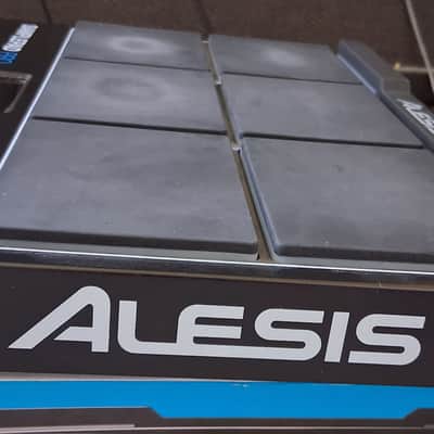 Alesis SamplePad Pro 8-Pad Percussion and Sample-Triggering Instrument 2010s - Black image 5