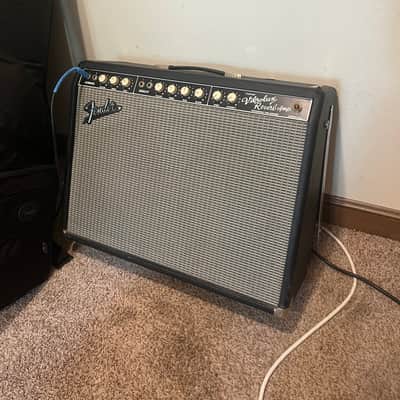 Fender "Custom" Vibrolux Reverb 40-Watt 2x10" Guitar Combo 1996 - 2013 - Black image 1