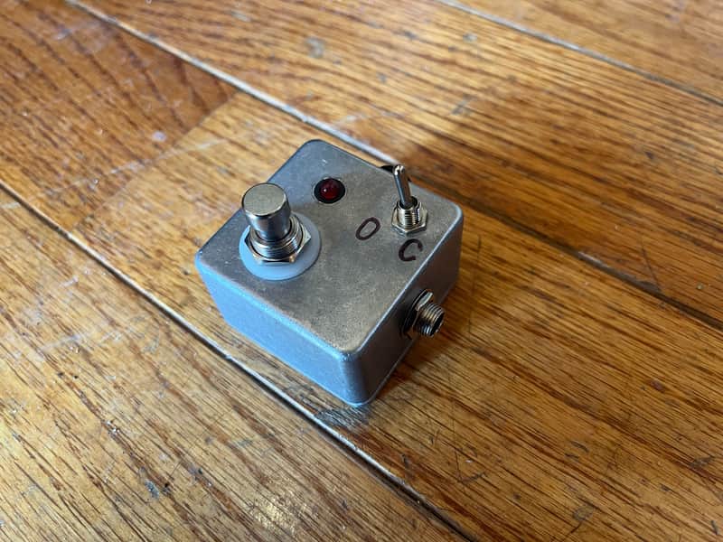 Momentary switch w/latching LED by JDC FX image 1