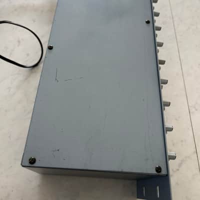 Alesis MultiMix 12R Rackmount 12-Channel Mixer 2006 - 2015 - White/Silver image 7