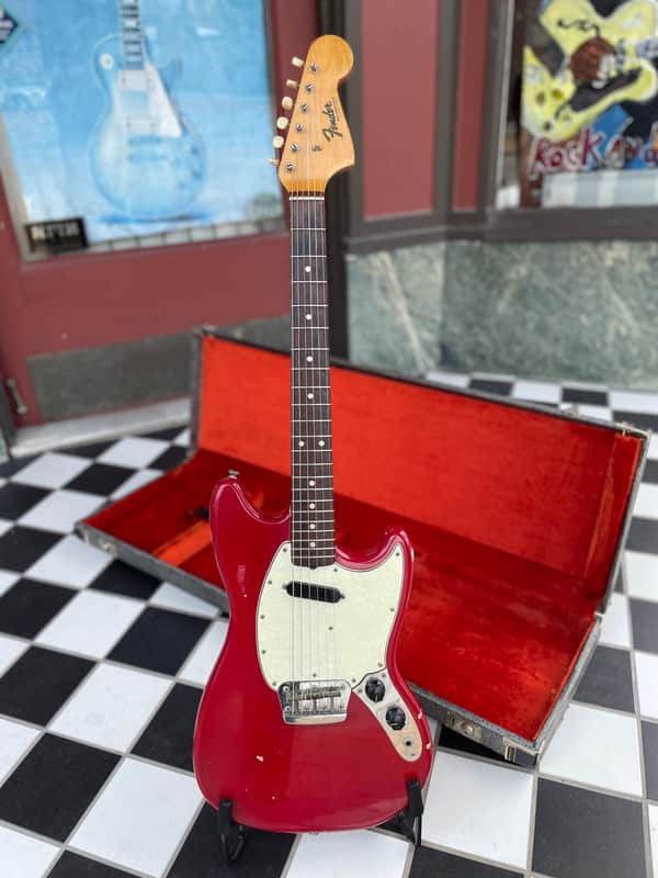 Fender Musicmaster Ⅱ 1965 スラブ貼り Fender Musicmaster Ⅱ 1965 スラブ貼り Fender Musicmaster Ⅱ 1965