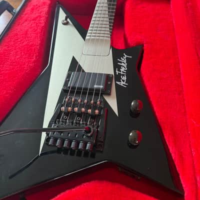 Washburn AF-40 V Ace Frehley 1988 - Black/Silver image 11