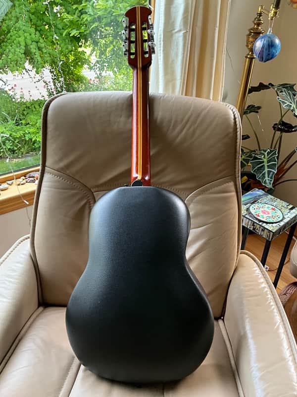 Ovation 1124 1970-75 - Clear gloss finish image 1