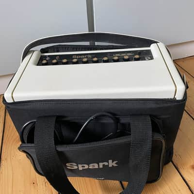 Positive Grid Spark 40 40-Watt 2x4" Modeling Guitar Combo 2021 - Pearl White image 6