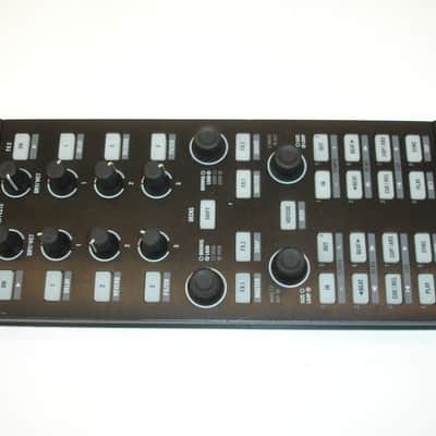 Native Instruments Traktor Kontrol X1 DJ Controller Module imagen 2