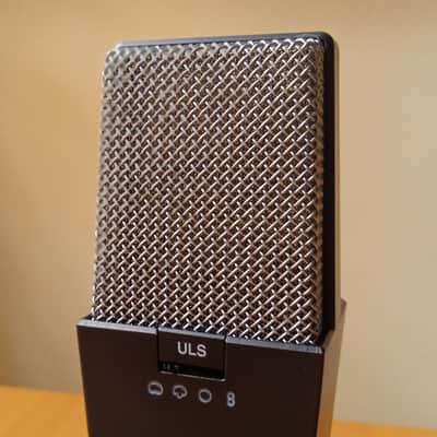 AKG C414 B ULS Large Diaphragm Multipattern Condenser Microphone 1990s - Black image 3