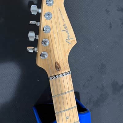 2005 Fender American Deluxe Stratocaster HSS – USA – 3-Tone Sunburst – Seymour Duncan JB – OHSC image 10