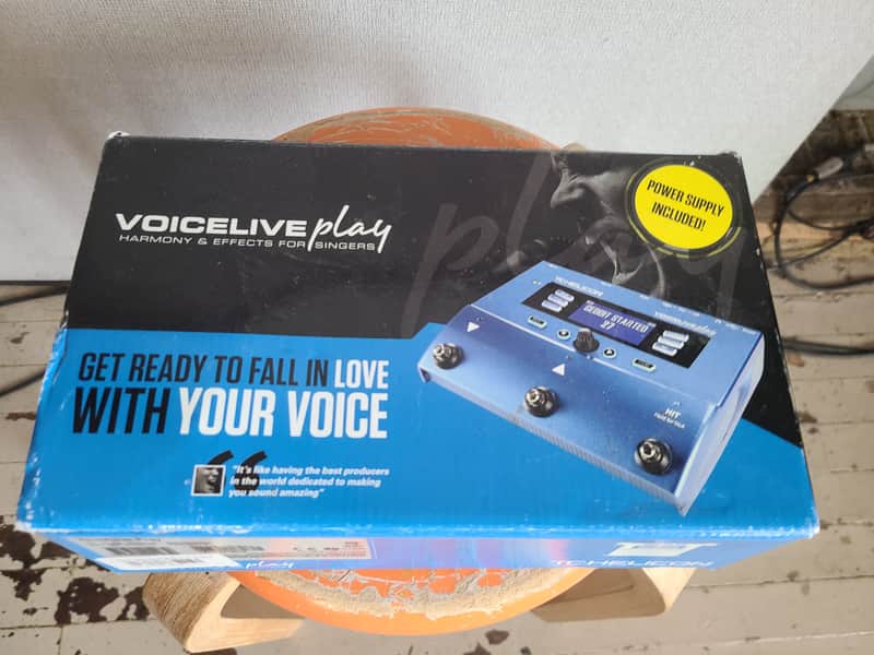 TC Helicon VoiceLive Play 2012 - Present - Blue image 1