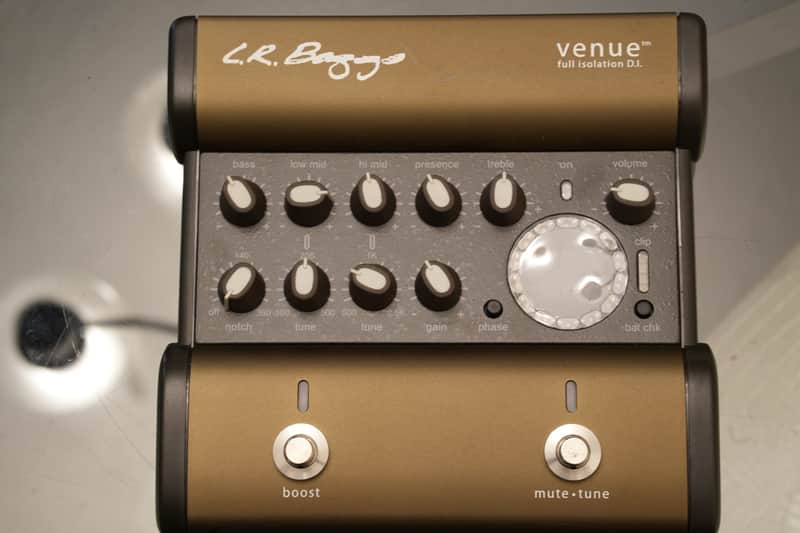 LR Baggs Venue DI