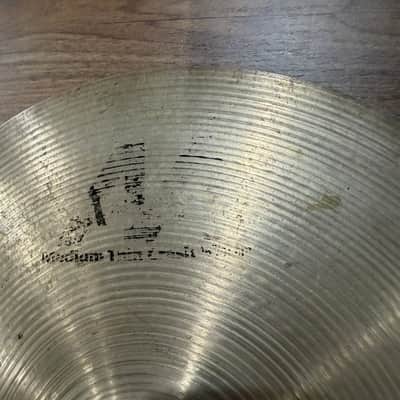 Sabian 16" AA Medium Thin Crash Cymbal 2006 - 2018 - Natural image 3