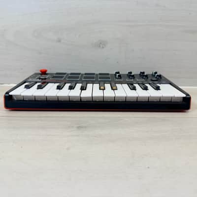 Akai MPK Mini 25-Key USB MIDI Controller – 8 Pads, 8 Knobs – Gen 2 image 7