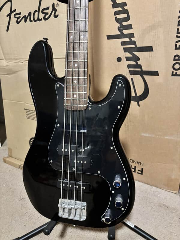 Fender Squier Affinity Series 2019 Precision Bass PJ