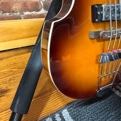 Hofner Ignition Series Violin Bass 2011 - 2019 - Sunburst image 8