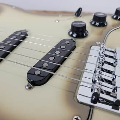 2024 Fender 70th Anniversary Vintera II Antigua Stratocaster - Antigua With OHSC image 13