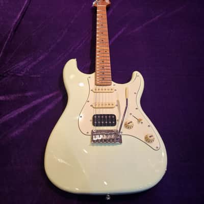 Jet Guitars JS-400 JS400 OW, HSS Ceramic pickups, solid basswood body, 22 frets roasted maple neck, 2 point tremolo Free Setup image 3