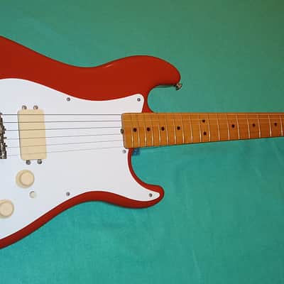 Fender Bullet H-1 with Maple Fretboard 1982 - 1983 Red image 2