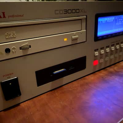 Akai CD3000XL MIDI Stereo Digital Sampler w 32MB RAM, ZuluSCSI 2026, 10X SD Analog & Digital Sound Library, New PSU, New LCD, New EPROM w OSv2.0, NOS CD-ROM w CD-R Library, Original English & Japanese Manuals  (1997) image 3