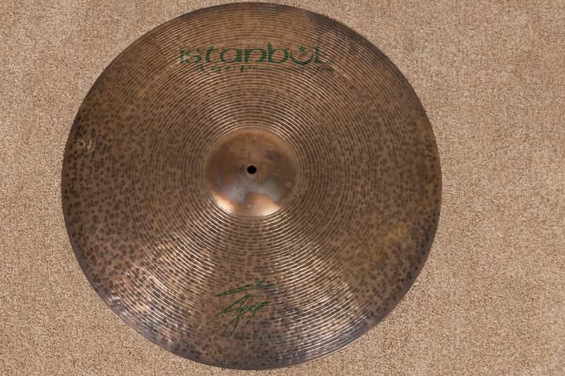 Istanbul Agop 22" Signature Medium Ride Cymbal 2572g image 1