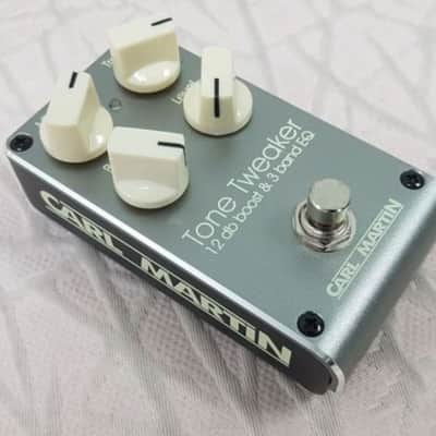Carl Martin Tone Tweaker 12dB Boost and 3-Band EQ Pedal image 2