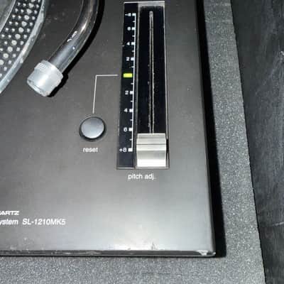 Technics SL-1210MK5 Turntable - Black image 2