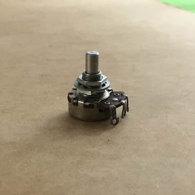 Vintage USA 1971 Stackpole Pot 4890 1 Meg LIN Guitar Potentiometer SOLID Shaft image 1