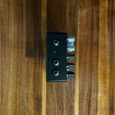 EarthQuaker Devices Scrolls Bass Odyssey Preamp/DI image 2