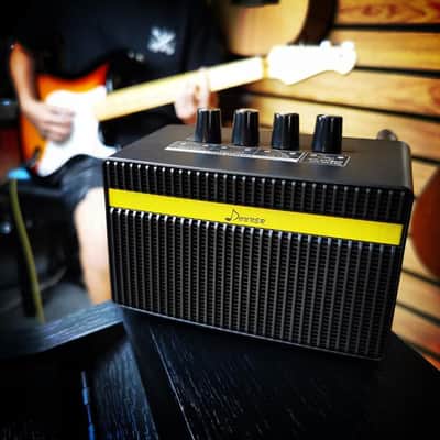3 Watt Mini Electric Guitar Amplifier Rechargeable Classical Mini Guitar AMP Portable Two Channels image 6