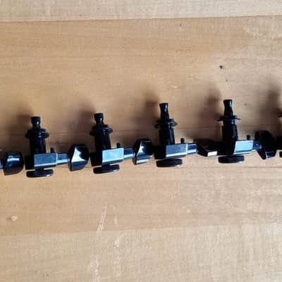 Fender Stratocaster/Telecaster Locking Tuning Machine Set - Black image 3