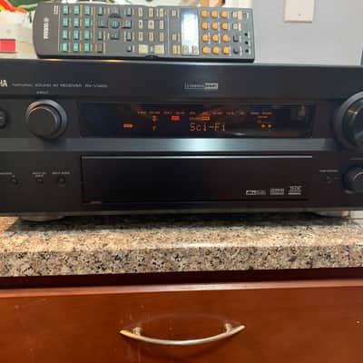 Yamaha RX V1400 6.1 Channels with remote and original box image 1