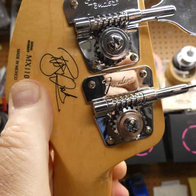 Fender Roger Waters Precision Bass 2011 - Black image 9