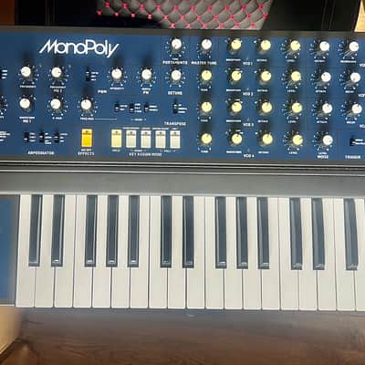 Behringer MonoPoly 37-Key Polyphonic Synthesizer 2021 - Present - Black