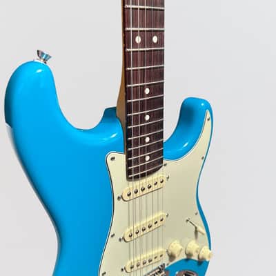 Fender American Pro II Stratocaster USA Electric Guitar 2024 - Miami Blue image 5