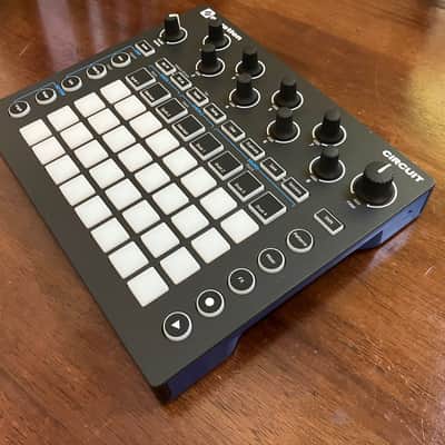 Novation Circuit Groovebox 2015 - 2021 - Black image 4