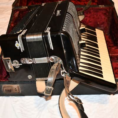 Moreschi & Sons Piano Key Accordion Italy feb25 #E(517c3b) 1940-1970 image 10