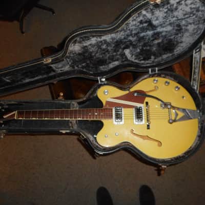 Gretsch 6105 Rally 1967 - 1971 - Bamboo Yellow with Copper Mist Back image 4