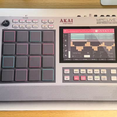 Akai MPC Live II Standalone Sampler Retro Edition image 2
