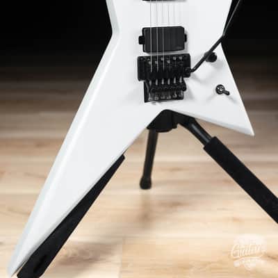 ESP LTD RS-1000 Random Star EMG Floyd Rose Guitar – Pearl White image 3