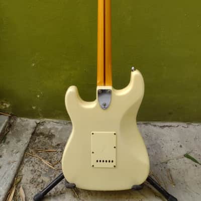 Fernandes The Revival JAPAN Stratocaster RST50 Olympic White w/ original case image 5