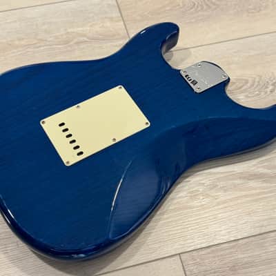 Loaded Fender Deluxe Player Sapphire Blue Transparent Stratocaster ASH Body image 14