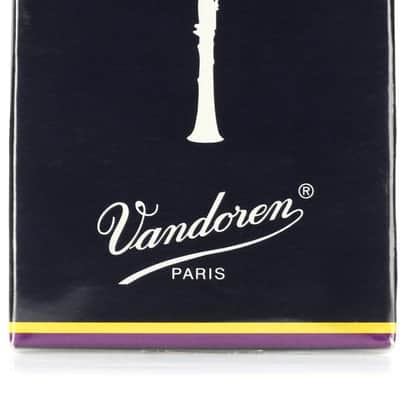 Vandoren HRC10 Hygro Reed Case for Bb Clarinet/Alto Saxophone Bundle with Vandoren CR1035 Traditional Bb Clarinet Reed - 3.5 (10-pack) image 2