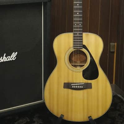 Vintage 1970's made Yamaha Acoustic Guitar FG-152 Orange Label Made in Japan image 1
