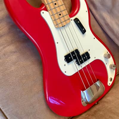 Fender Player Precision Bass with Maple Fretboard 2022 Sonic Red image 2