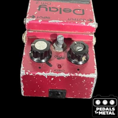 Boss DM-2 Delay (Black Label) 1981 - 1984 - Pink - X17946 image 3