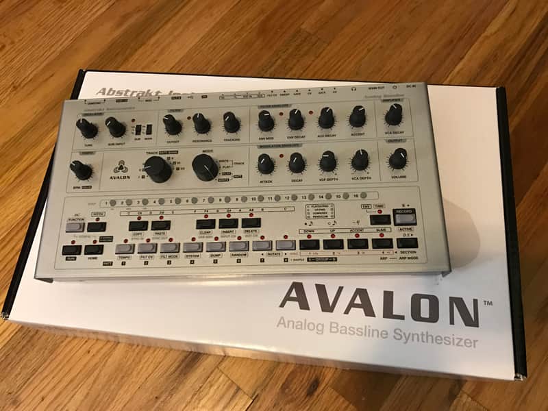 Abstrakt Instruments Avalon Analog Bassline Best TB-303 Clone Ever image 1