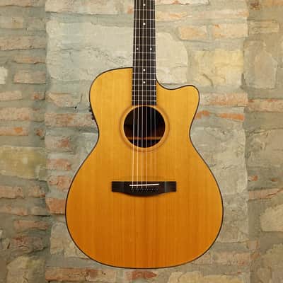 LAKEWOOD M1 CP - Grand Concert Cutaway Amplificata image 1