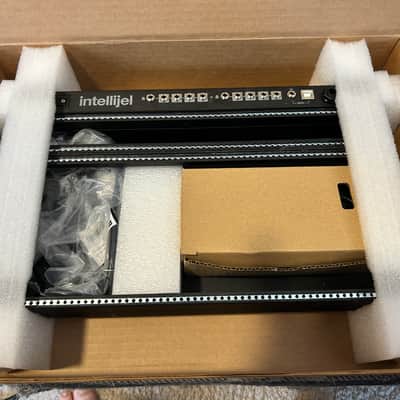 Intellijel 4U 62HP Palette Eurorack Synth Case 62HP 2019 - Present - Stealth Black image 2